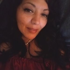 Meet your Posher, Marinda